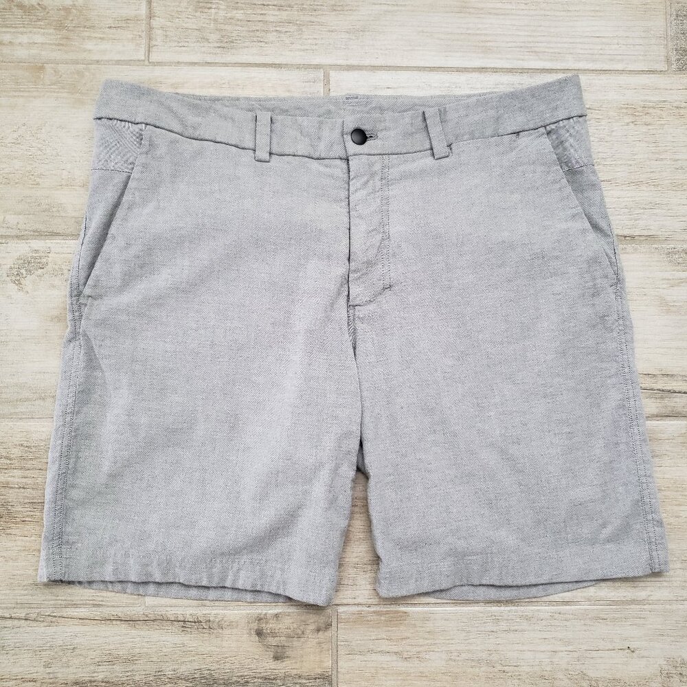 Lululemon Chino Shorts Men's Performance Stretch Activewear Hidden Pocket 40